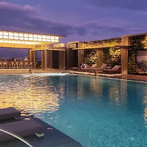Okura Manila At Newport World Пасай