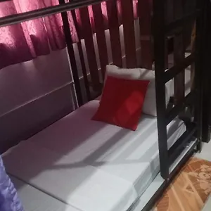 Lojed Sean Bed And Space Hostel